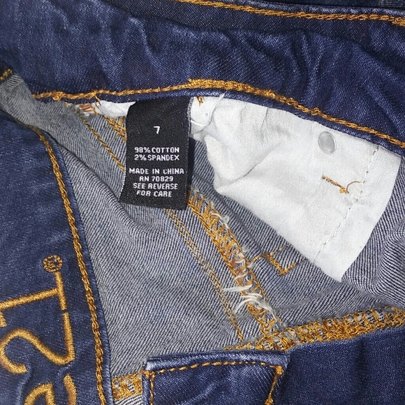 RUE 21 SHORTS JEANS - Picture 3 of 3